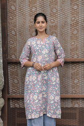 Surkh-Jaal Gathered Kurta