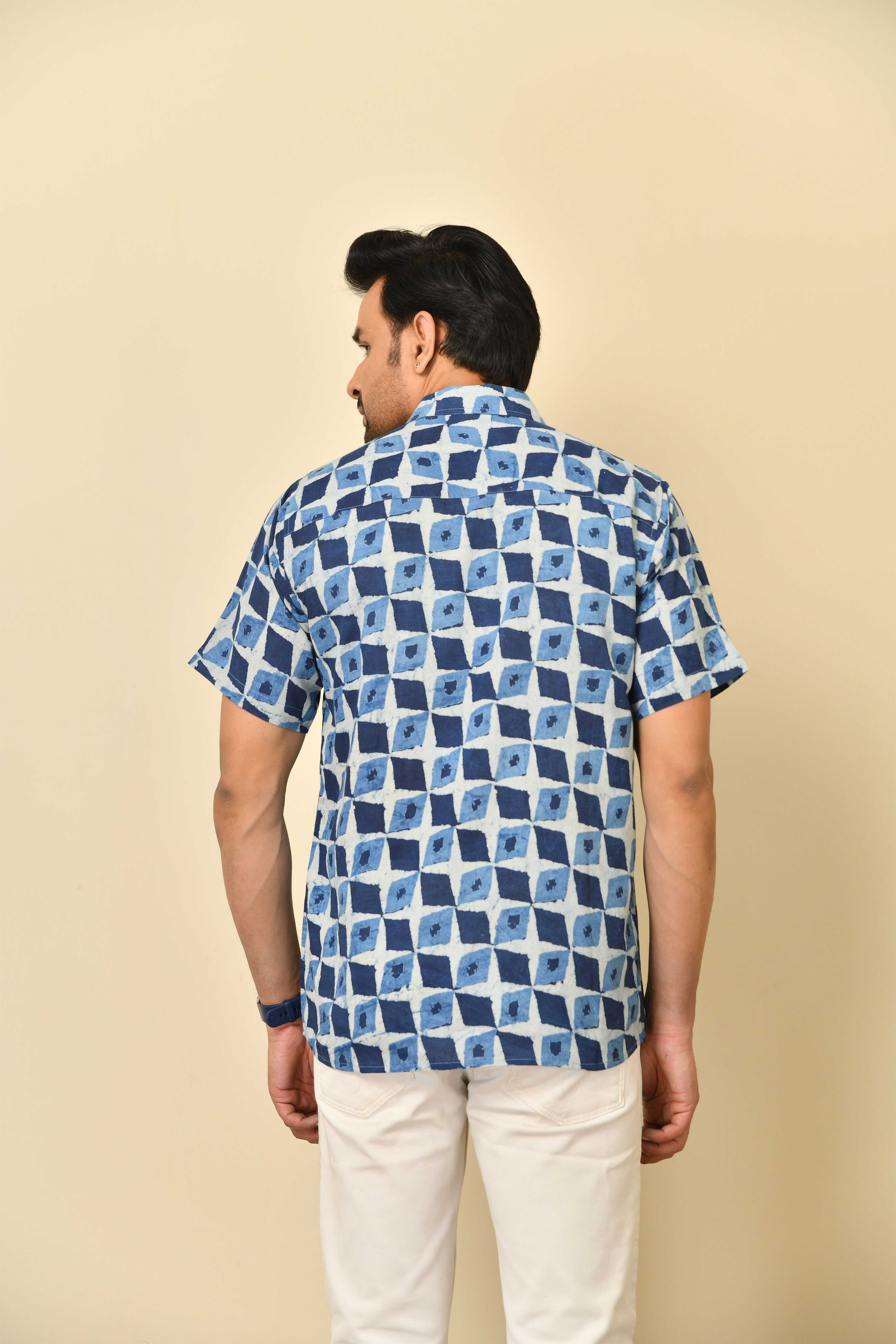 Classic collar half sleeves shirt in natural Bagru print with wooden buttons.