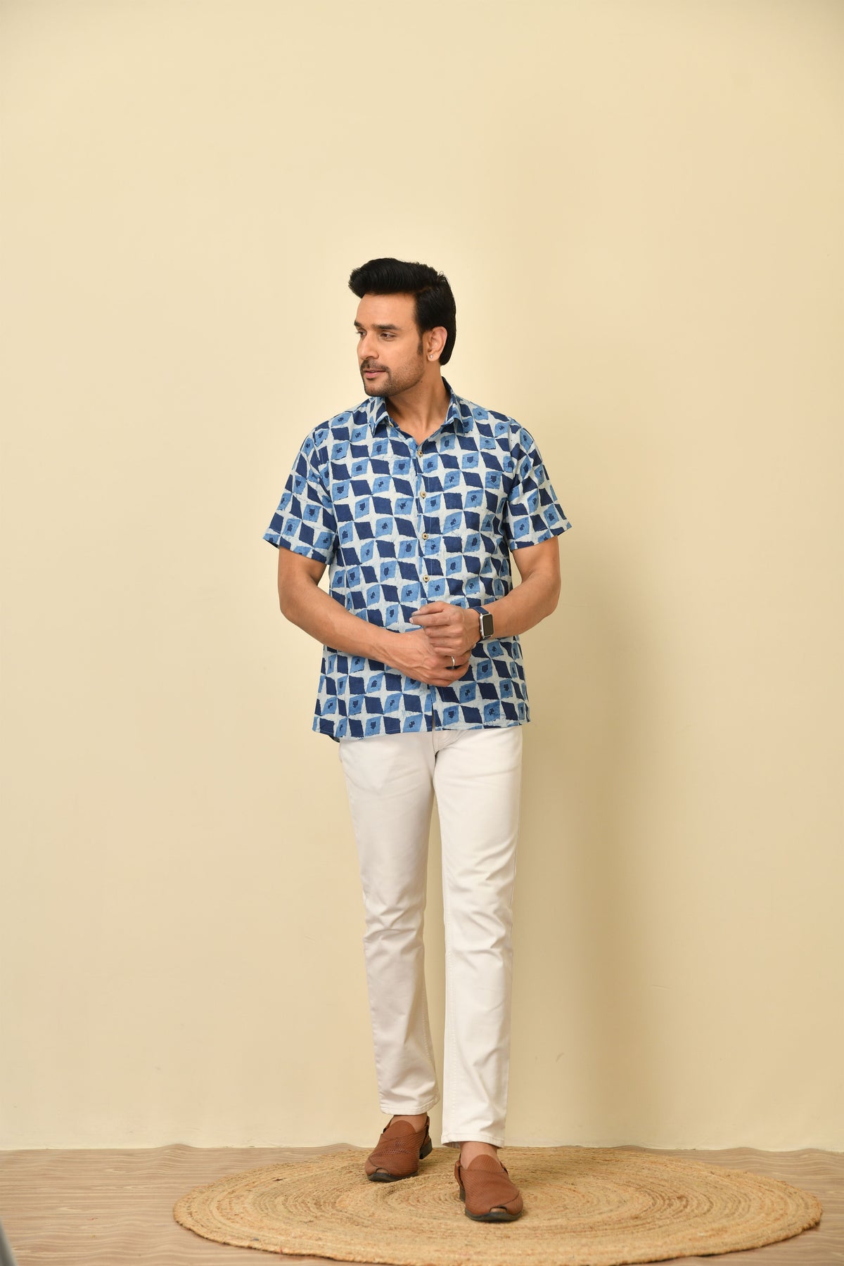 Classic collar half sleeves shirt in natural Bagru print with wooden buttons.