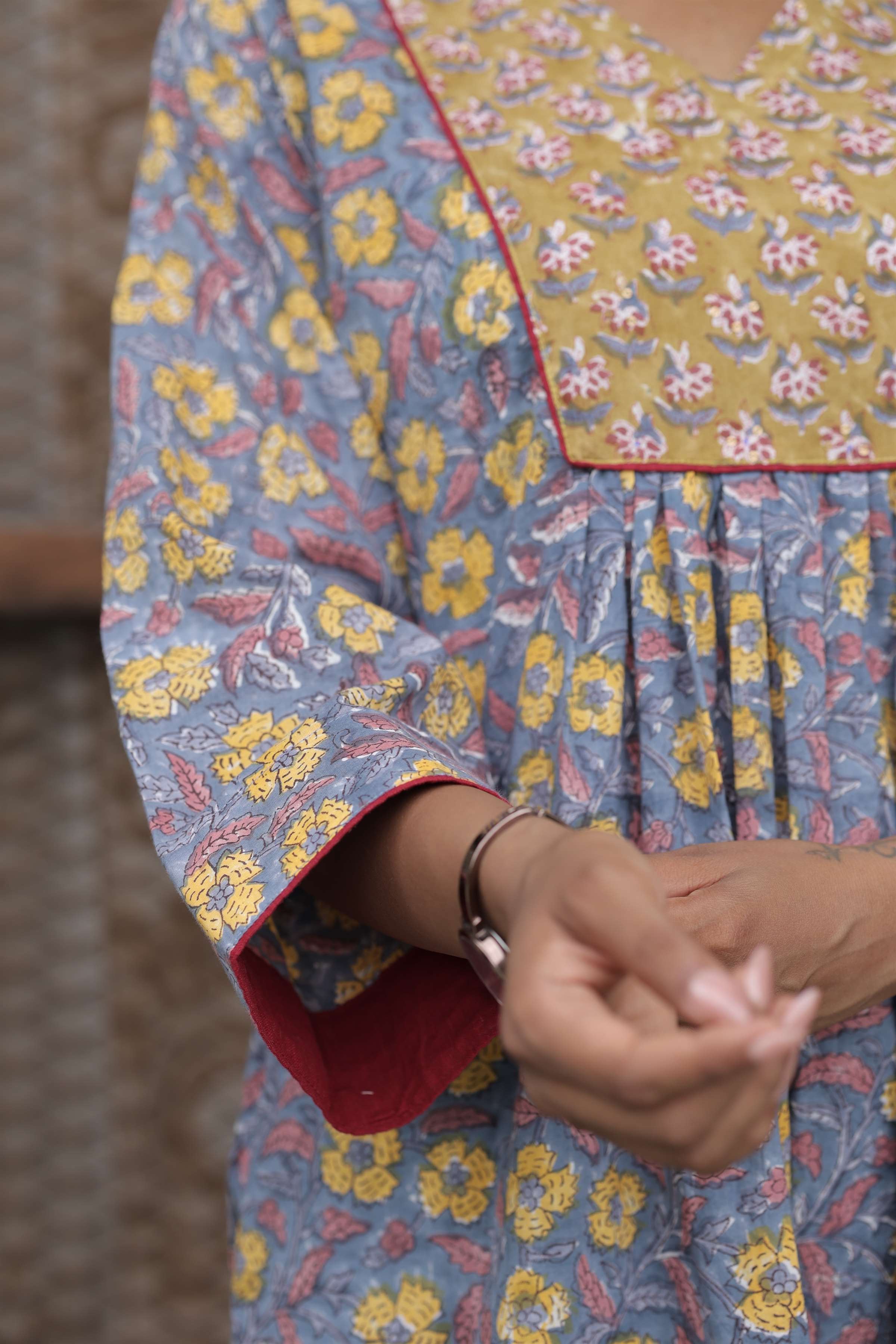 Surkh-Yoke Gathered Kurti