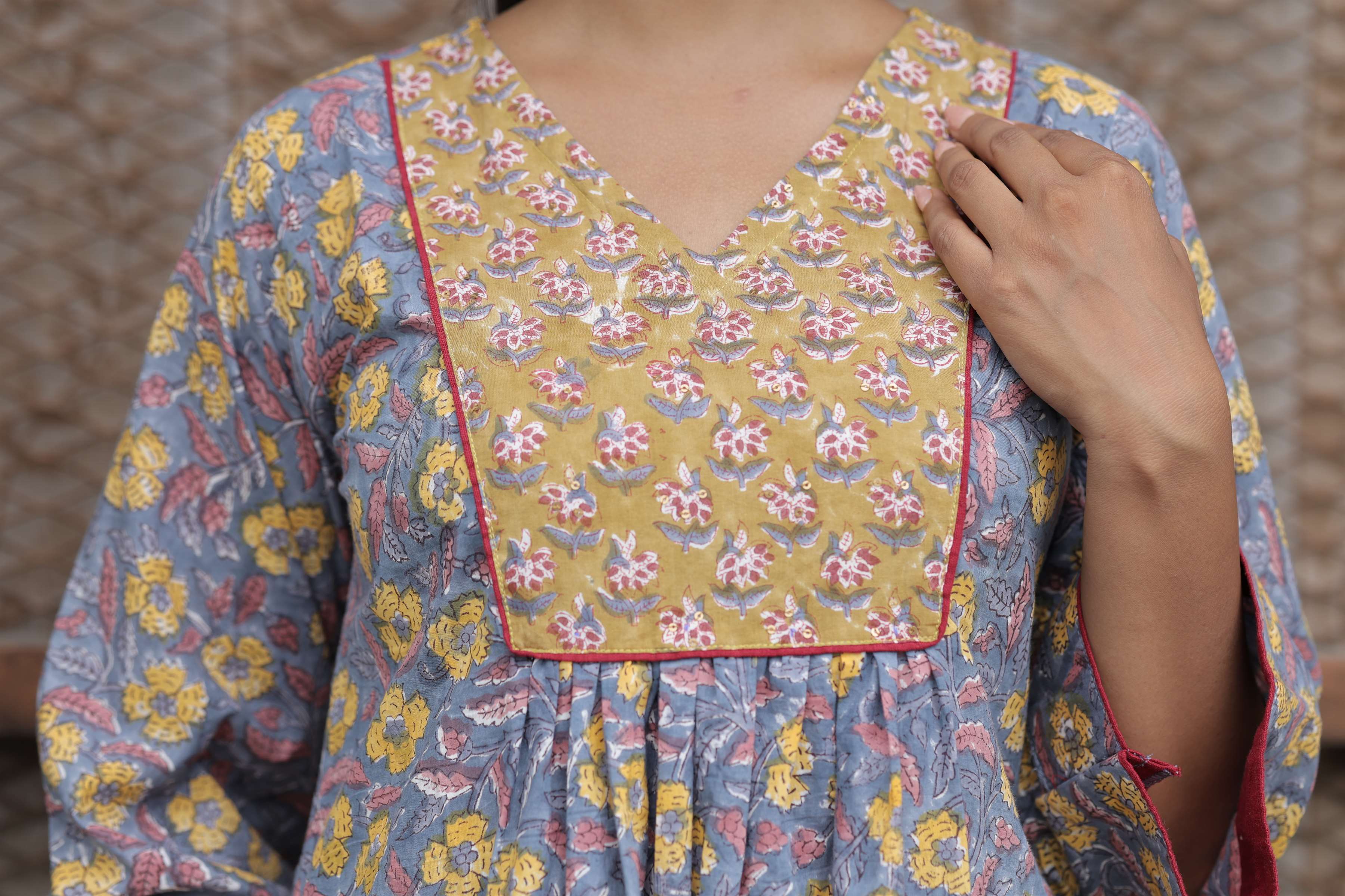 Surkh-Yoke Gathered Kurti