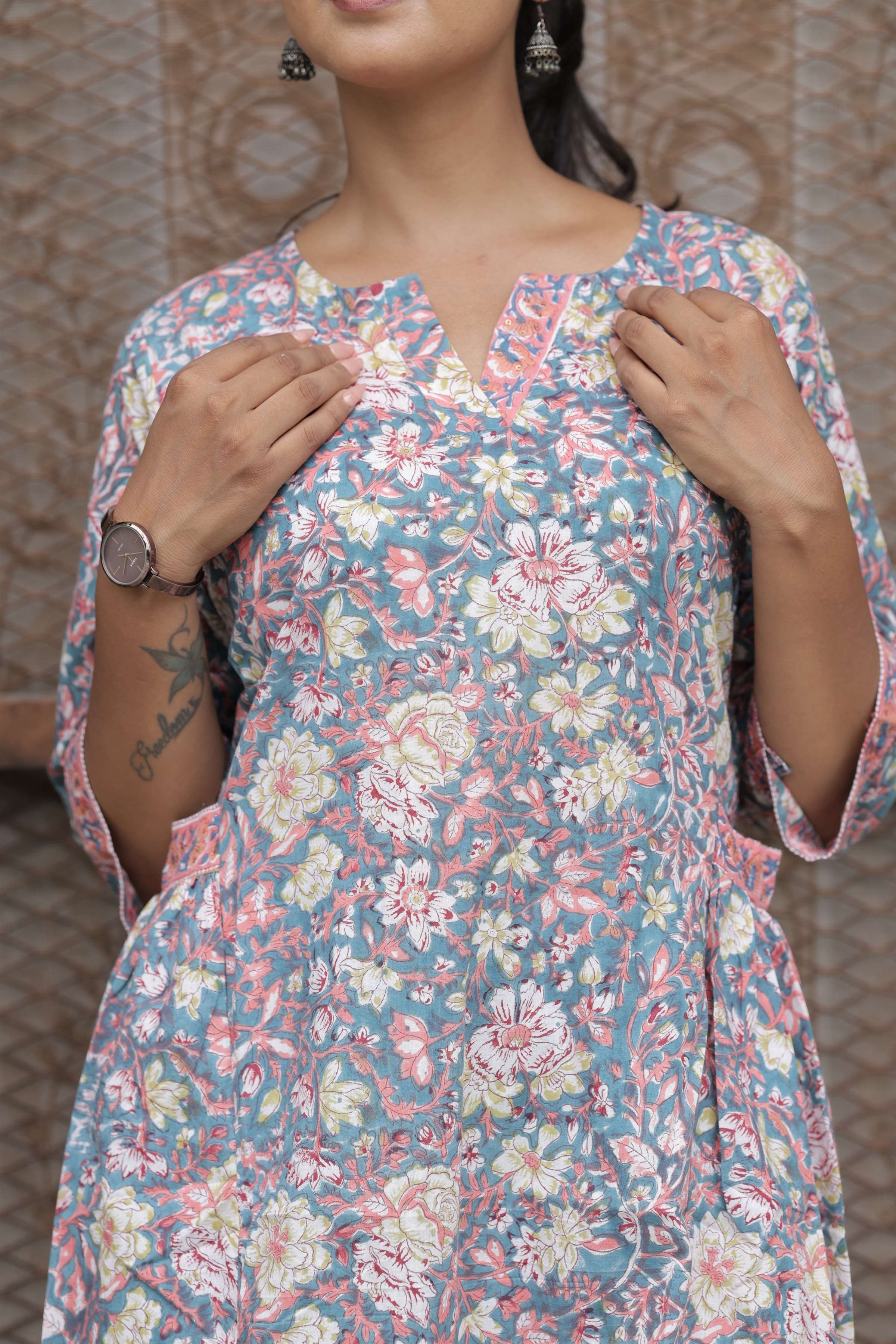 Surkh-Jaal Gathered Kurta