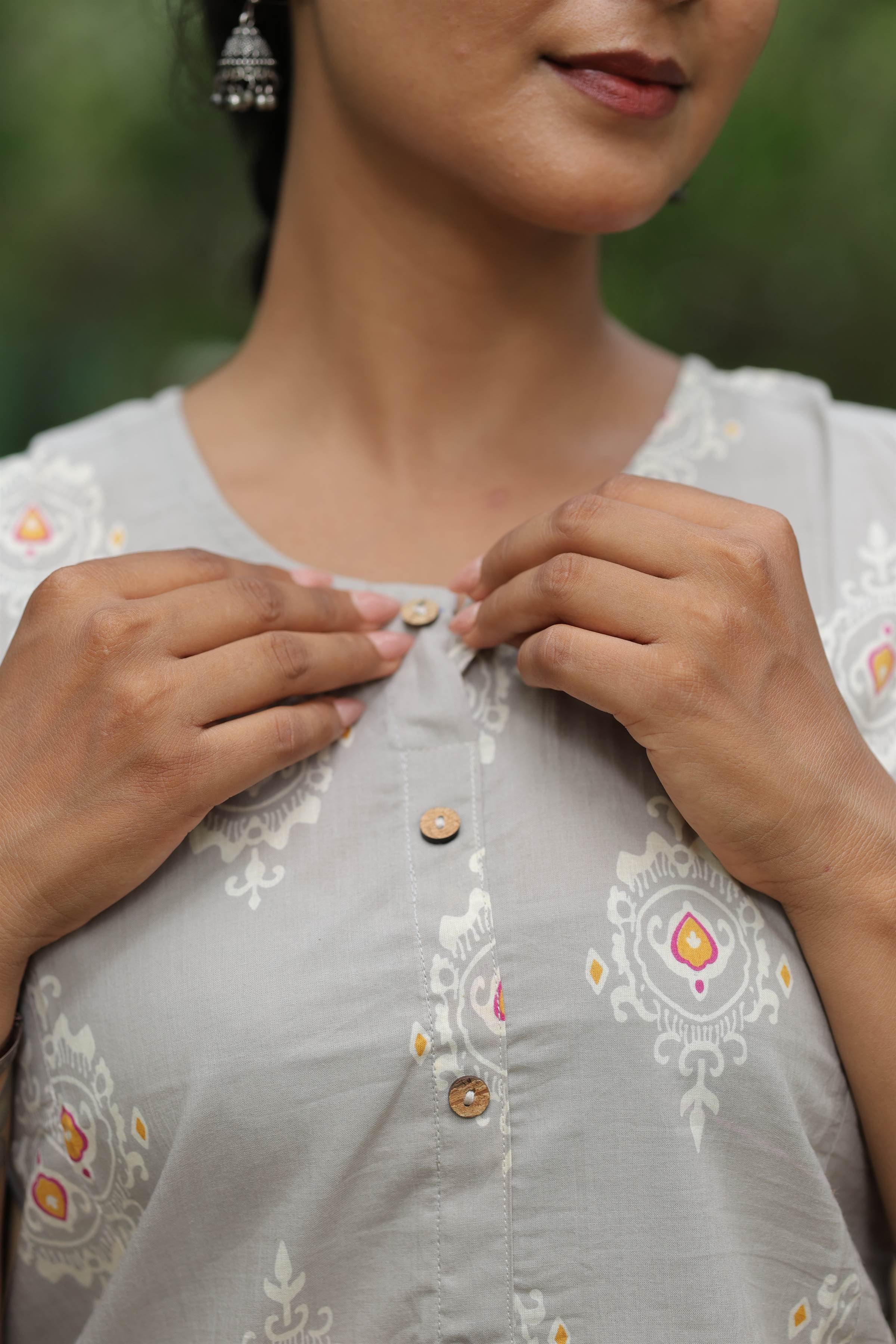 Printed Cotton Sleeveless Kurti – Grey