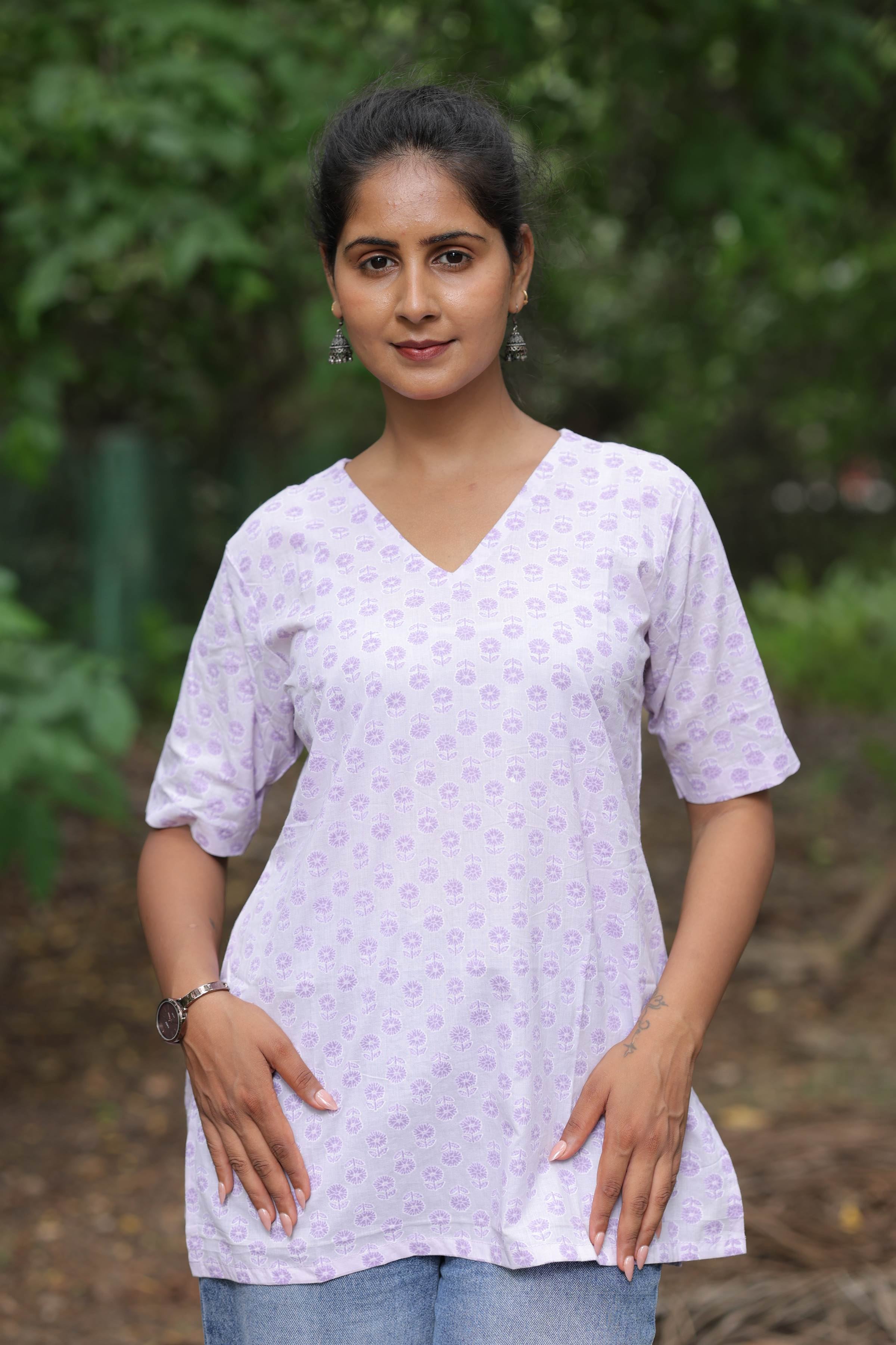 Women’s Printed Cotton V-Neck Short-Sleeve Top