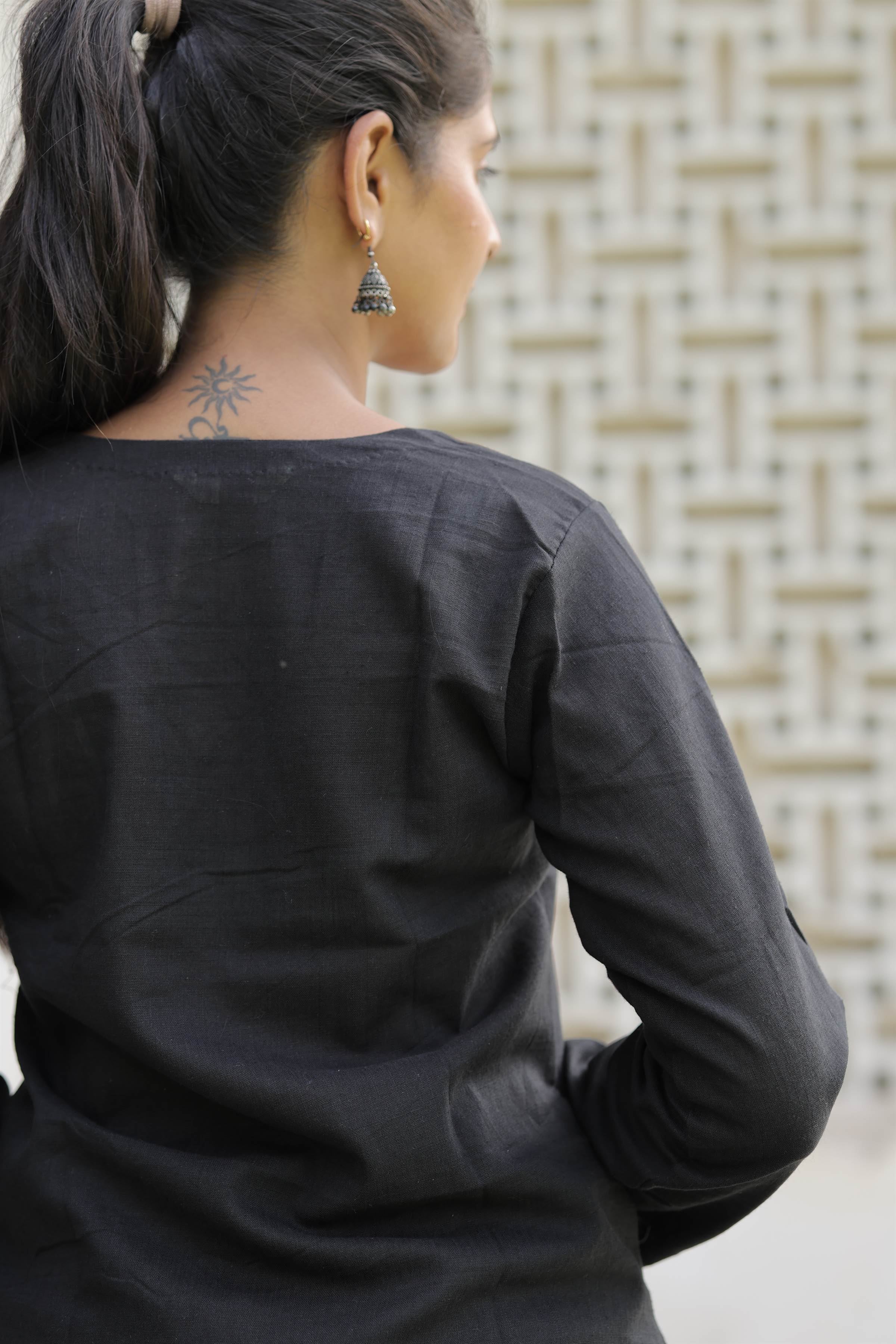 Women’s Black Cotton Slub V-Neck Full-Sleeve Top
