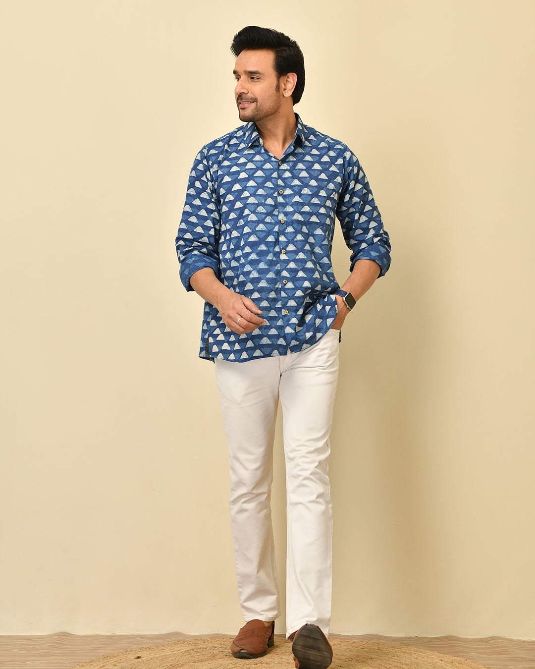 Classic collar full sleeves shirt in natural Bagru print with pocket and wooden buttons